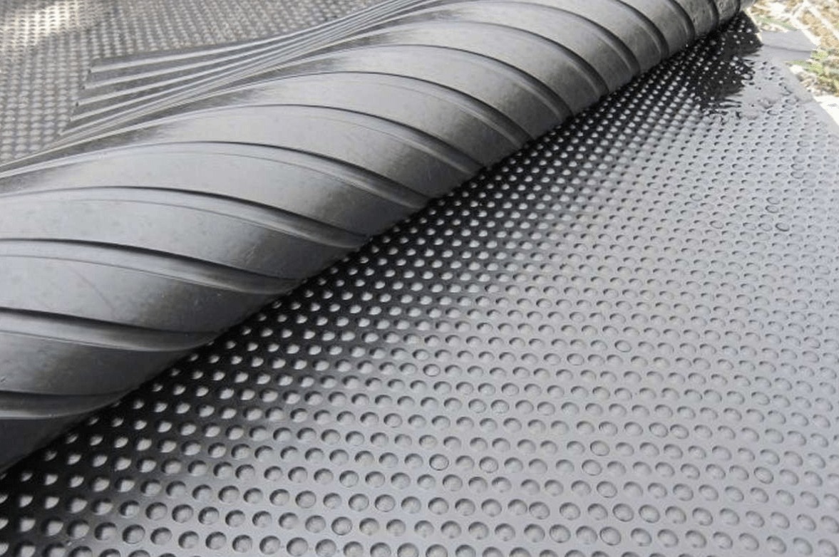 en rubber mat for livestock premises 03